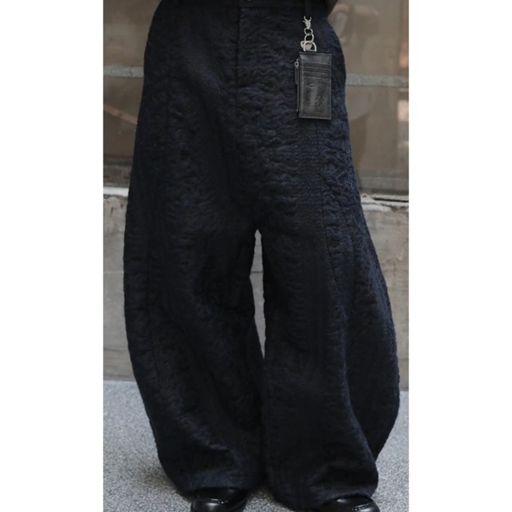 JCaesar Pants Mens M Blue Embossed Sculptural Wide Curved Leg Textured NEW